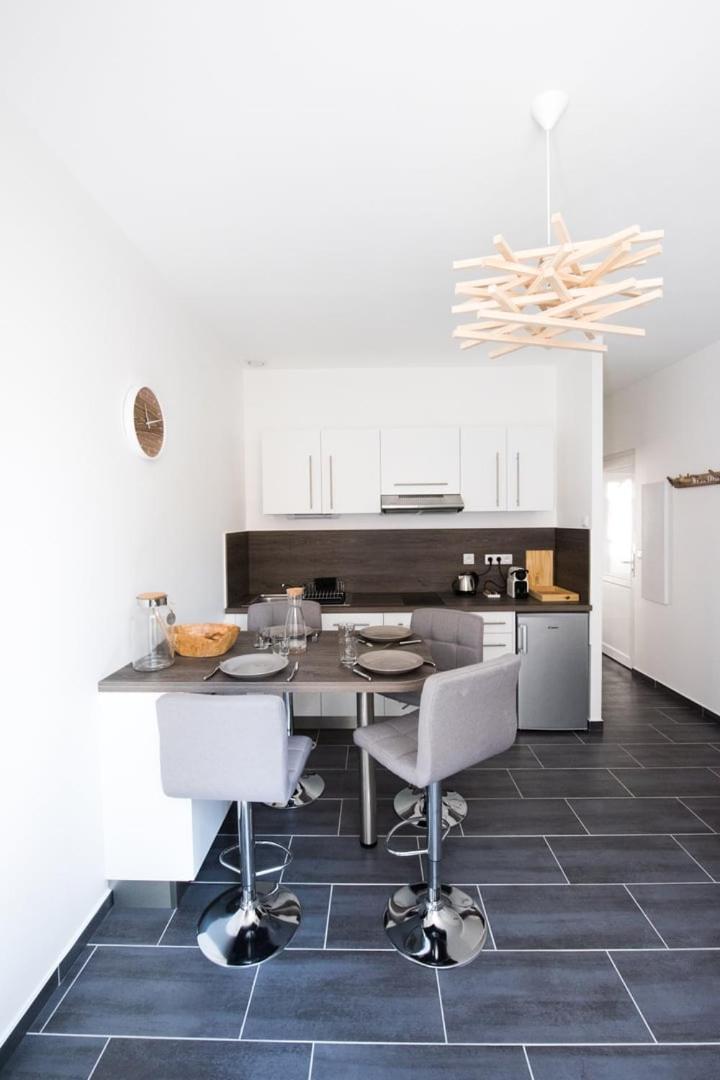 Le Hirvi - Cocon Zen Et Epure A 10Min Vieux Lyon Apartment ภายนอก รูปภาพ