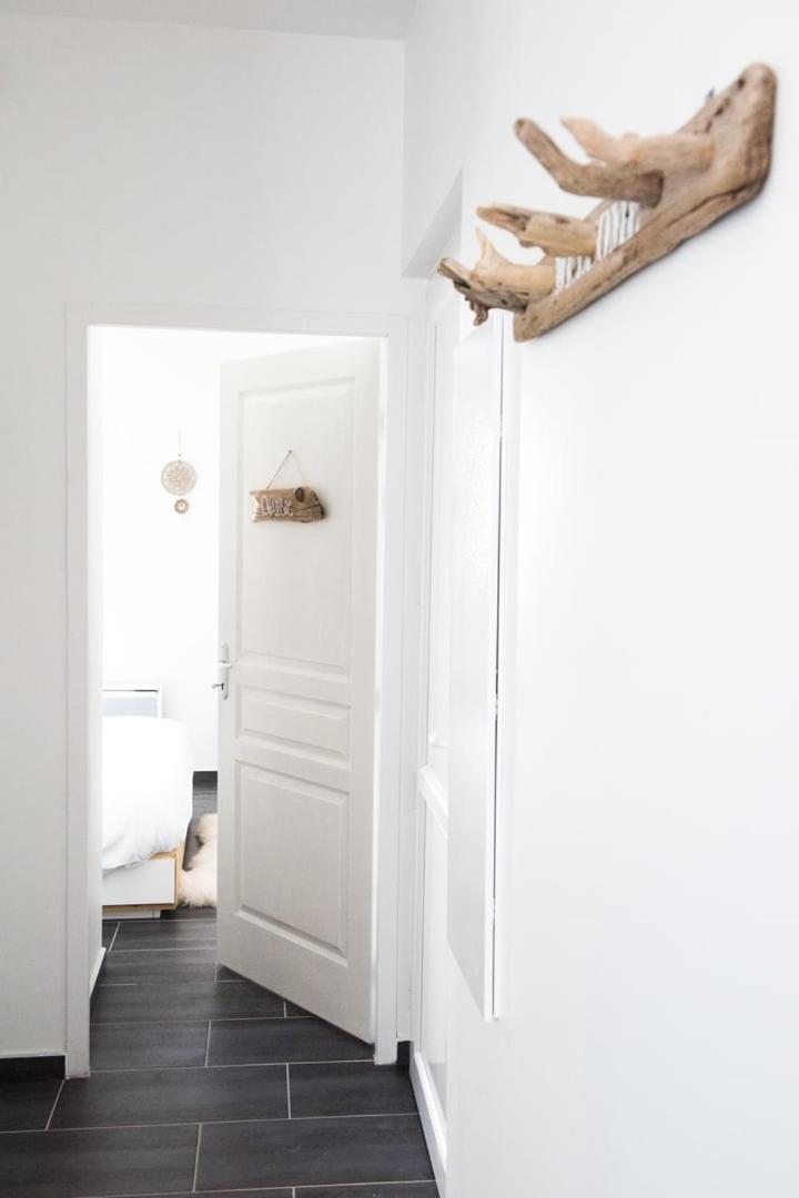 Le Hirvi - Cocon Zen Et Epure A 10Min Vieux Lyon Apartment ภายนอก รูปภาพ